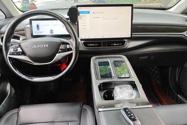 Used AION V 2024 Plus 80 Star Edition Ternary Lithium Center Console