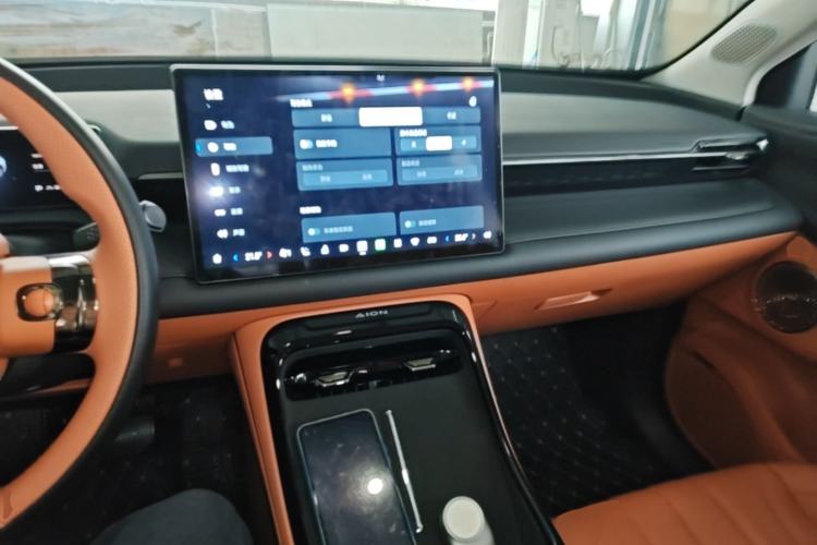 Used AION V 2024 Aion Tyrannosaurus 520 Intelligent Premium Edition Center Console