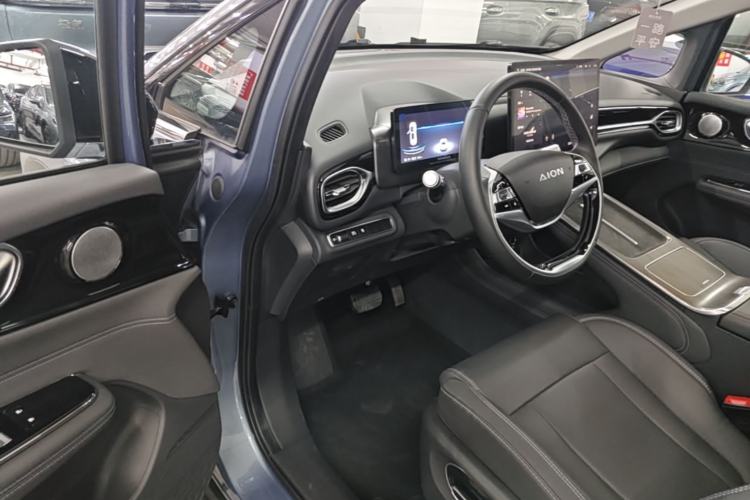 Used AION V 2024 Plus 70 Star Edition Ternary Lithium Driver Seat