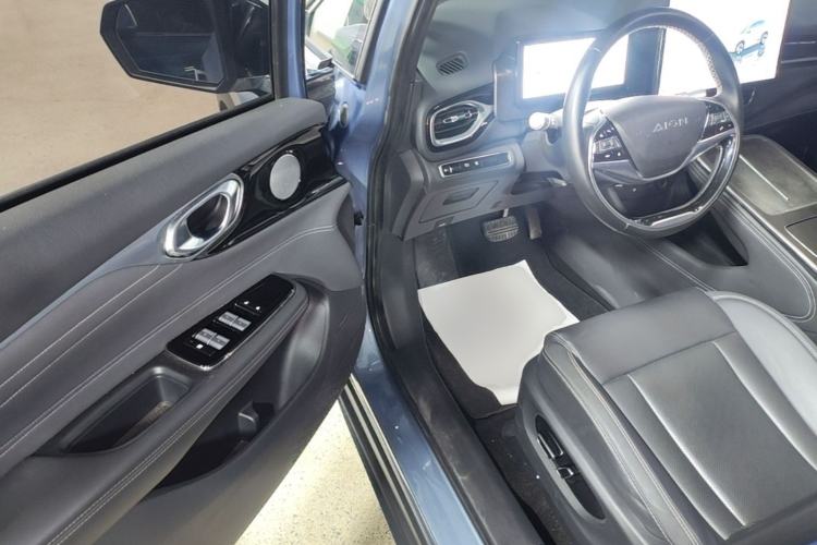 Used AION V 2024 Plus 70 Star Edition Ternary Lithium Driver Seat