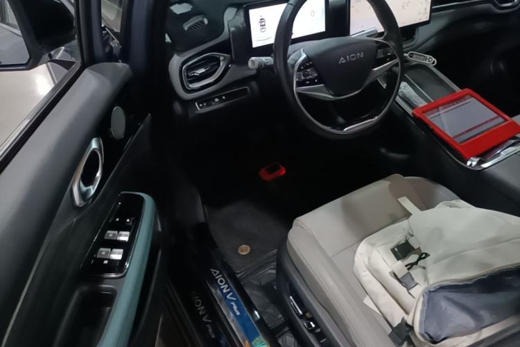 Used AION V 2024 Plus 70 Star Edition Ternary Lithium Driver Seat
