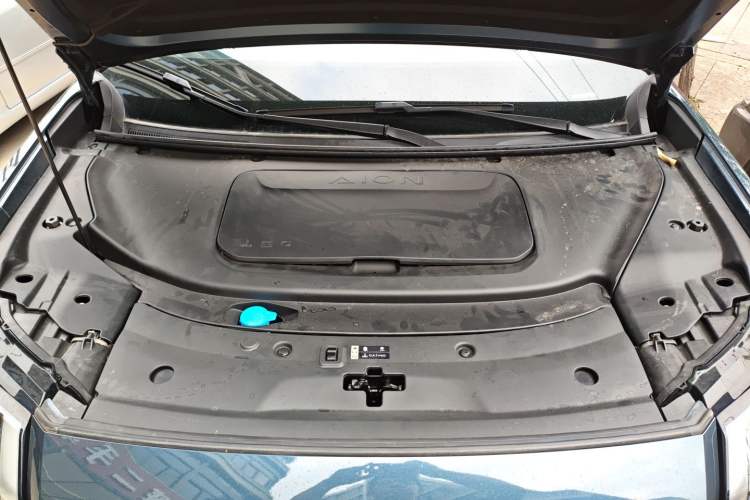 Used AION V 2024 Aion Tyrannosaurus 520 LiDAR Edition Engine Bay