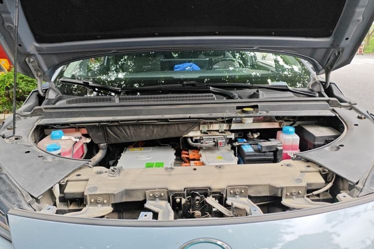 Used AION V 2024 Plus 80 Star Edition Ternary Lithium Engine Bay