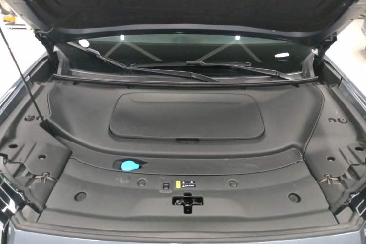 Used AION V 2024 Aion Tyrannosaurus 650 LiDAR Edition Engine Bay