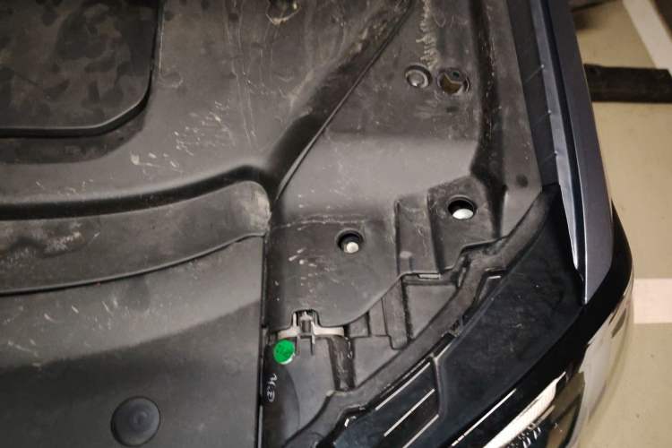 Used AION V 2024 Aion Tyrannosaurus 650 Smart Luxury Edition Engine Bay Left