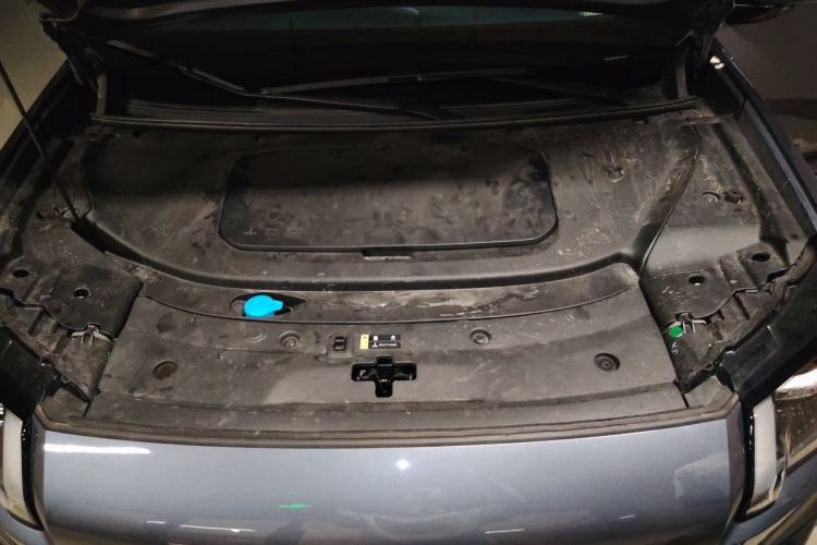 Used AION V 2024 Aion Tyrannosaurus 650 Smart Luxury Edition Engine Bay