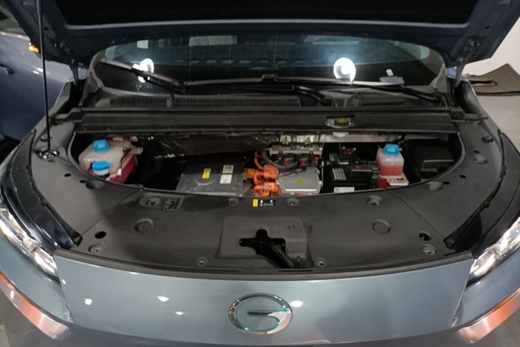Used AION V 2024 Plus 70 Star Edition Ternary Lithium Engine Bay