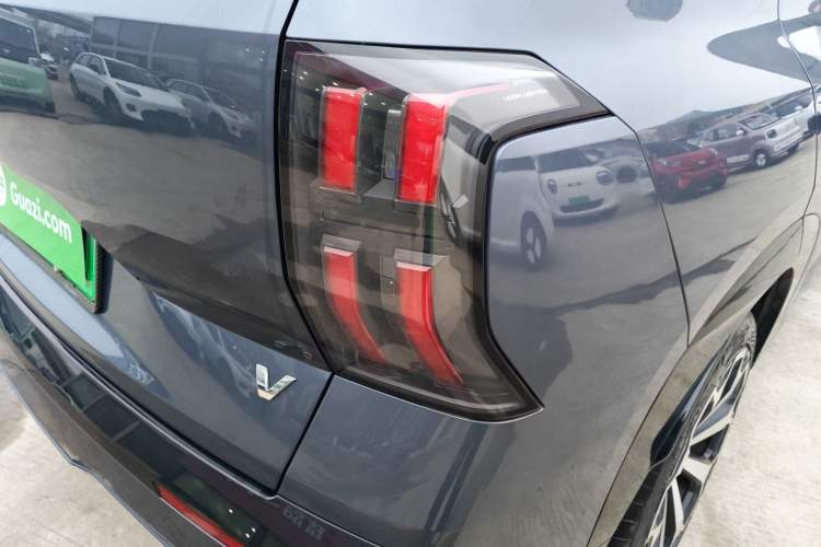 Used AION V 2024 Aion Tyrannosaurus 650 Smart Luxury Edition Exterior 3