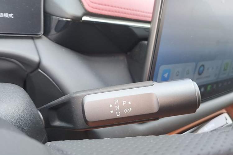 Used AION V 2024 Aion Tyrannosaurus 520 Smart Enjoy Edition Gear Lever