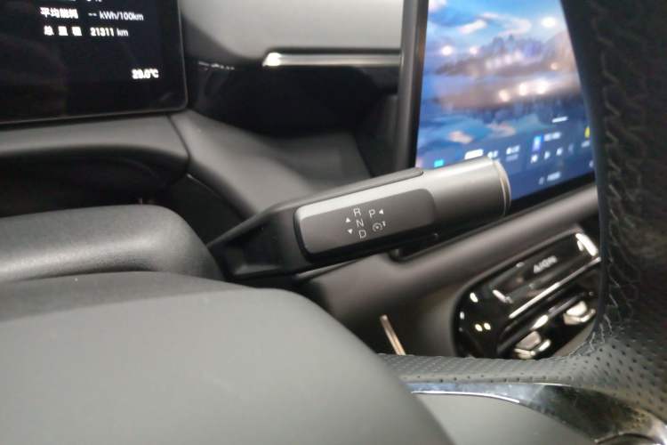Used AION V 2024 Aion Tyrannosaurus 650 LiDAR Edition Gear Lever