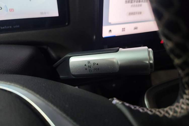 Used AION V 2024 Plus 70 Star Edition Ternary Lithium Gear Lever