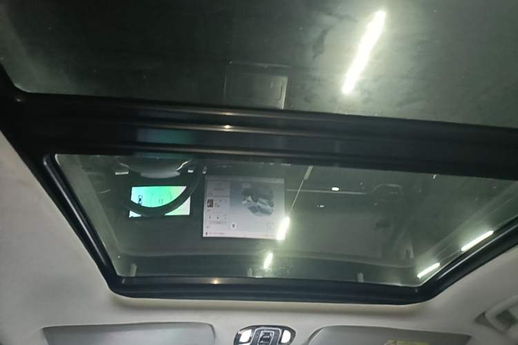 Used AION V 2024 Plus 70 Star Edition Ternary Lithium Headliner
