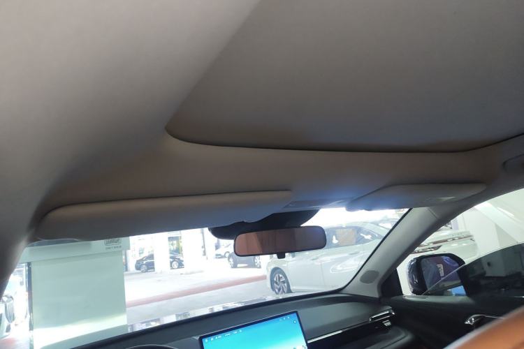 Used AION V 2024 Aion Tyrannosaurus 650 Smart Luxury Edition Headliner