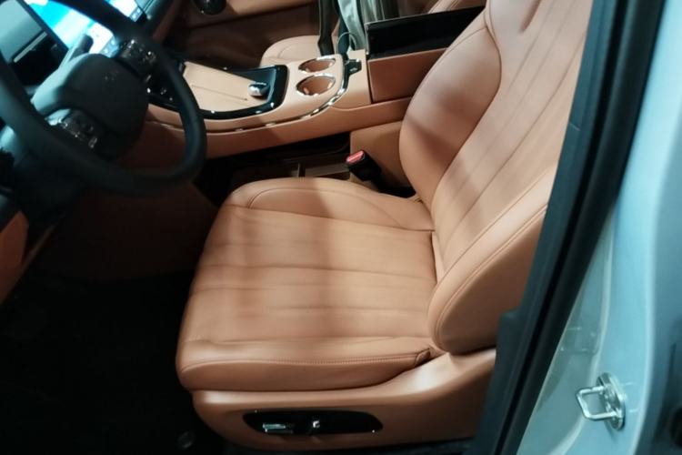 Used AION V 2024 Aion Tyrannosaurus 520 Smart Luxury Edition Left Front Seat