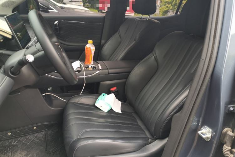 Used AION V 2024 Aion Tyrannosaurus 650 LiDAR Edition Left Front Seat