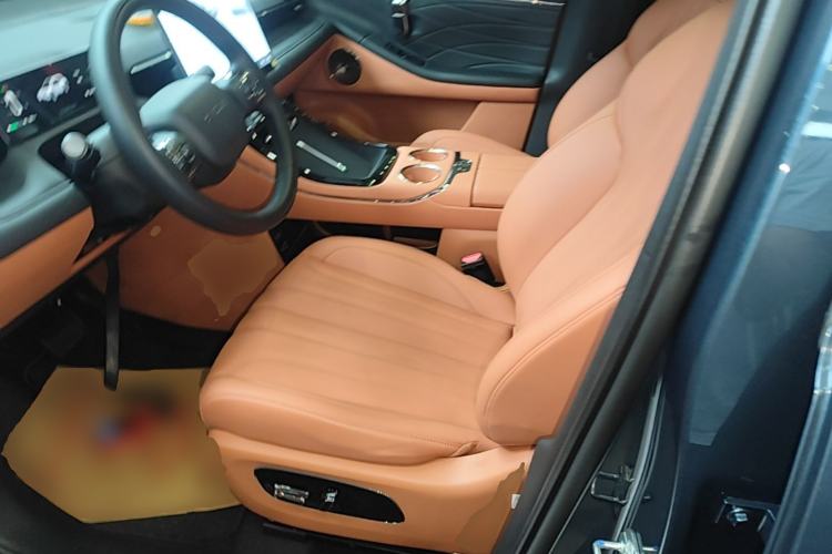 Used AION V 2024 Aion Tyrannosaurus 520 Smart Enjoy Edition Left Front Seat