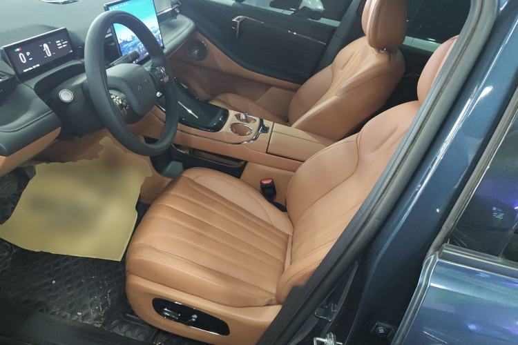 Used AION V 2024 Aion Tyrannosaurus 650 Smart Luxury Edition Left Front Seat