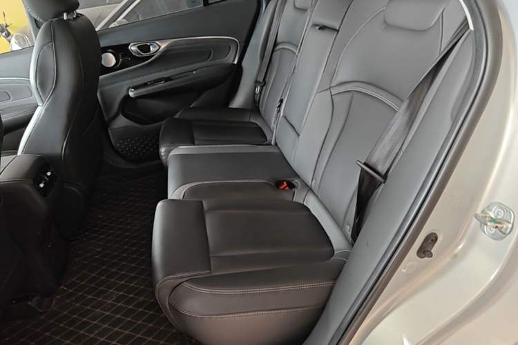 Used AION V 2024 Plus 70 Star Edition Lithium Iron Phosphate Left Rear Seat