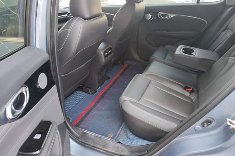 Used AION V 2024 Plus 70 Tech Edition Lithium Iron Phosphate Left Rear Seat