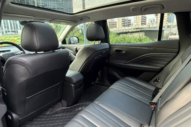 Used AION V 2024 Aion Tyrannosaurus 650 LiDAR Edition Left Rear Seat