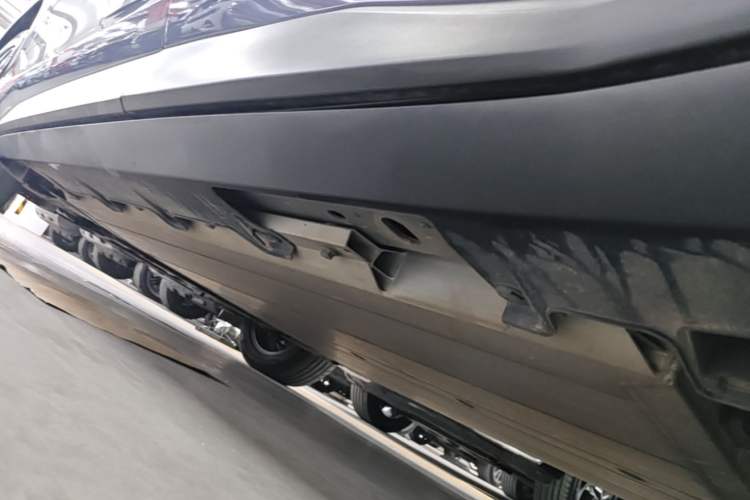 Used AION V 2024 Plus 70 Star Edition Ternary Lithium Left Side Sill