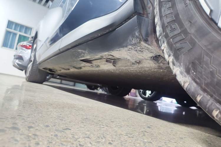 Used AION V 2024 Plus 70 Star Edition Ternary Lithium Left Side Sill