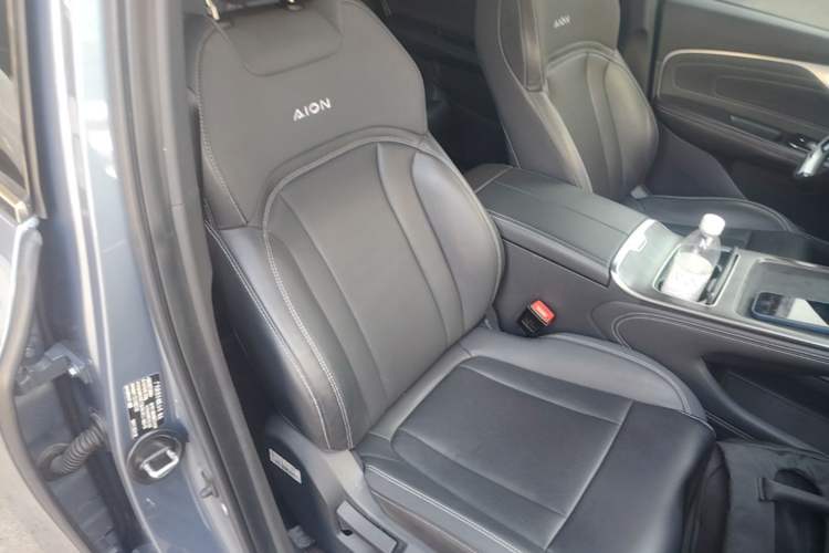 Used AION V 2024 Plus 70 Star Edition Lithium Iron Phosphate Right Front Seat