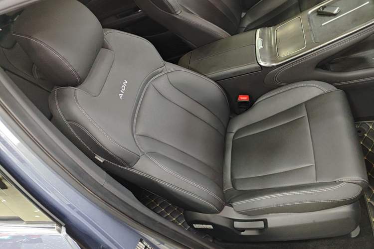 Used AION V 2024 Plus 70 Star Edition Lithium Iron Phosphate Right Front Seat