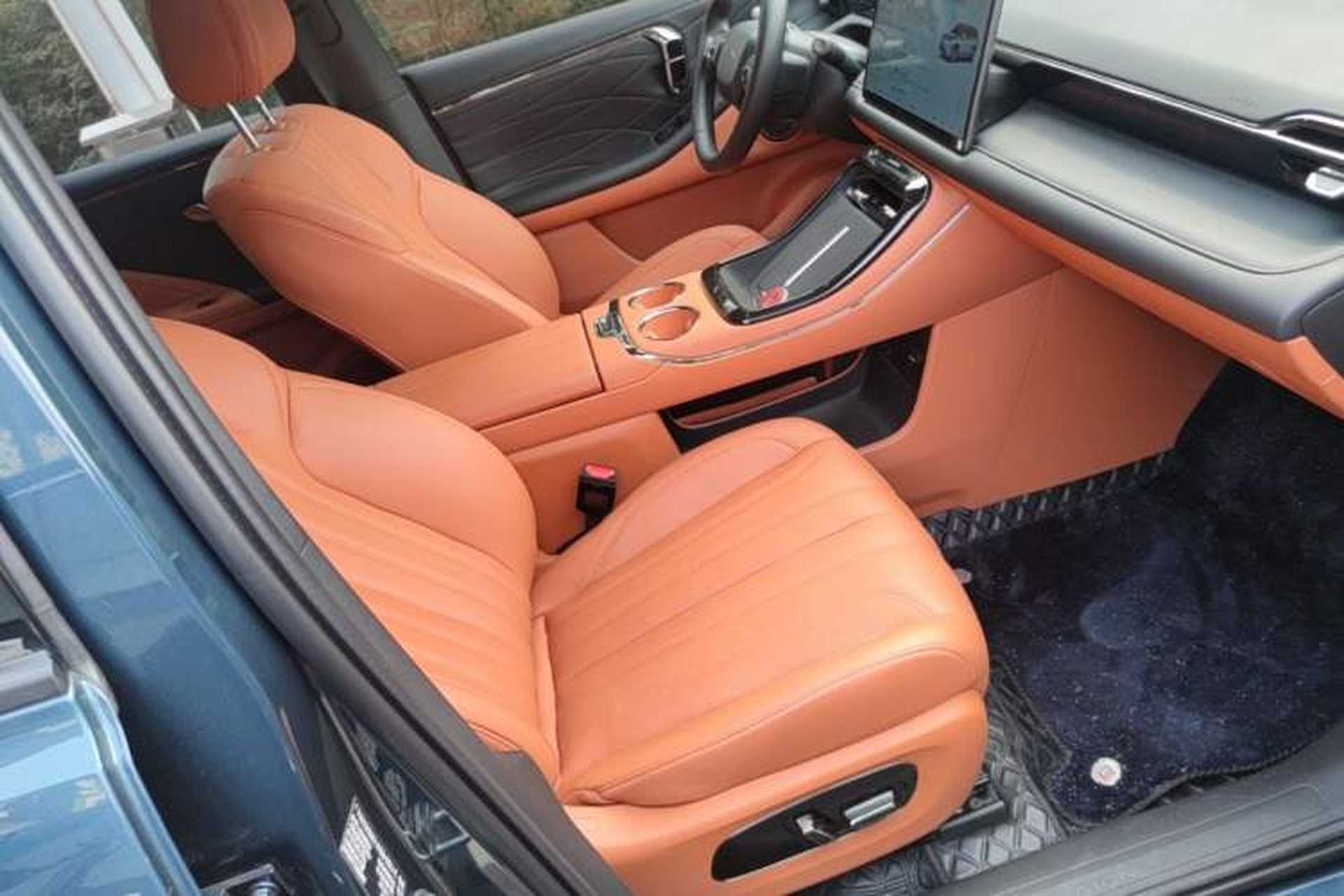 Used AION V 2024 Aion Tyrannosaurus 520 Intelligent Premium Edition Right Front Seat