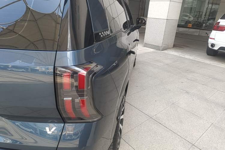 Used AION V 2024 Aion Tyrannosaurus 650 Smart Luxury Edition Right Rear Taillight