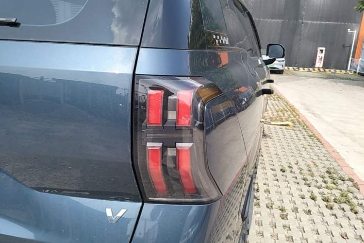 Used AION V 2024 Aion Tyrannosaurus 520 Smart Enjoy Edition Right Rear Taillight