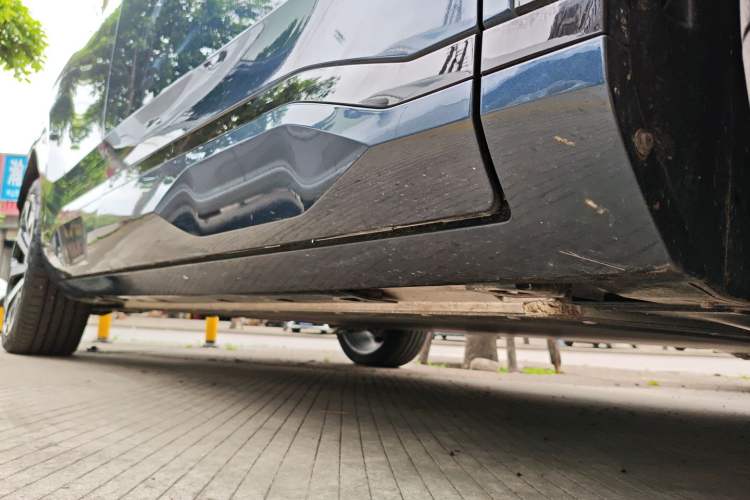 Used AION V 2024 Aion Tyrannosaurus 520 LiDAR Edition Right Side Sill