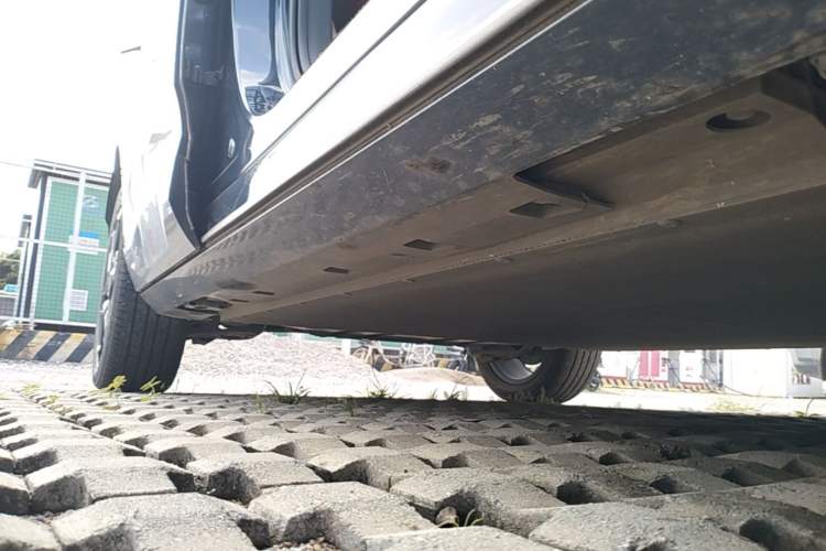 Used AION V 2024 Aion Tyrannosaurus 520 Smart Enjoy Edition Right Side Sill