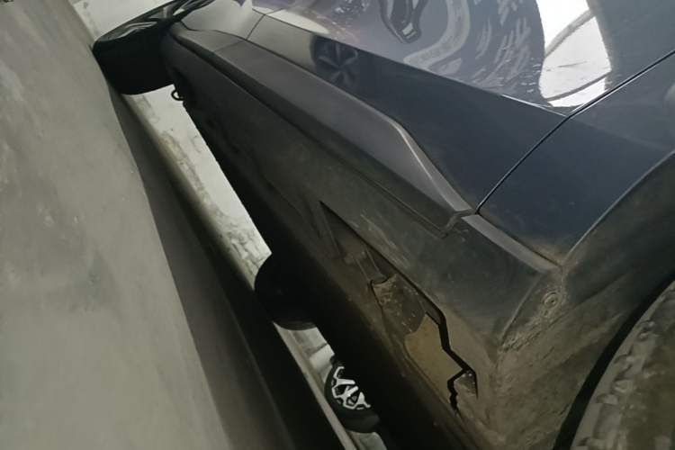 Used AION V 2024 Plus 70 Star Edition Ternary Lithium Right Side Sill