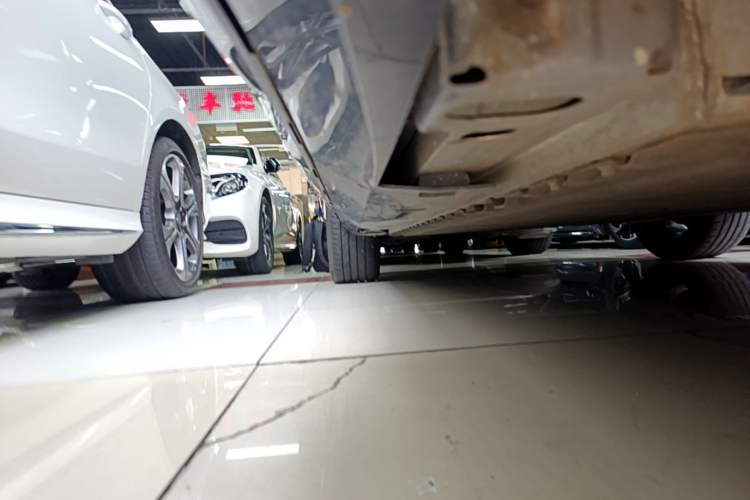 Used AION V 2024 Aion Tyrannosaurus 650 LiDAR Edition Right Side Sill