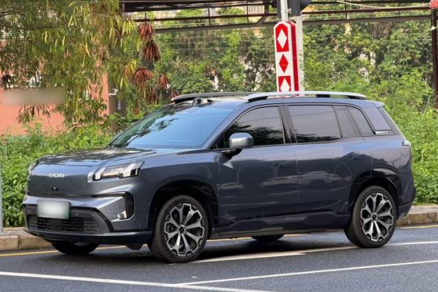 Used AION V 2024 Aion Tyrannosaurus 650 LiDAR Edition