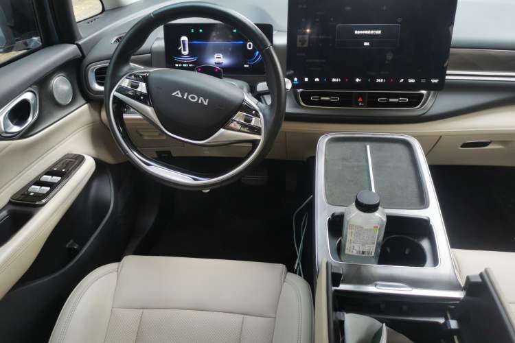 Used AION V 2024 Plus 80 Tech Edition Ternary Lithium Steering Wheel