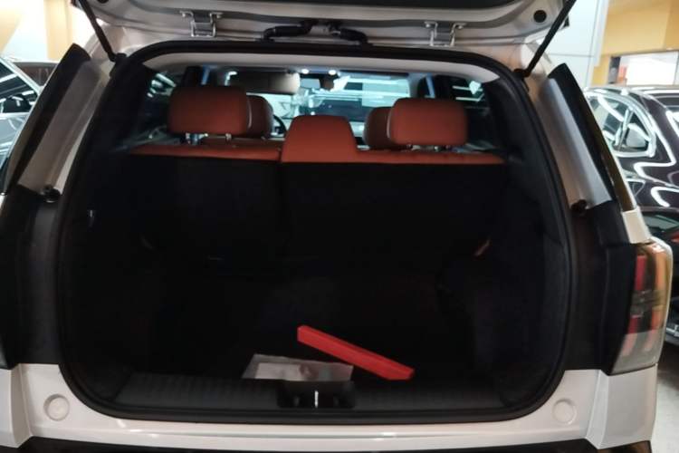 Used AION V 2024 Aion Tyrannosaurus 520 Smart Luxury Edition Trunk
