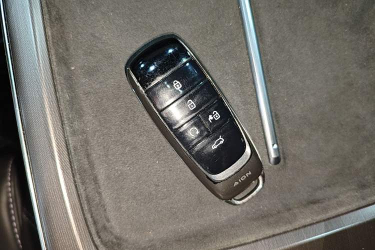 Used AION V 2024 Plus 70 Star Edition Lithium Iron Phosphate Vehicle Key