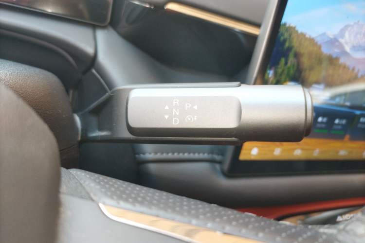 Used AION V 2024 Aion Tyrannosaurus 520 Intelligent Premium Edition Gear Lever
