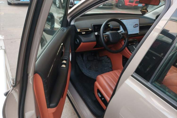 Used AION V 2024 Aion Tyrannosaurus 520 Intelligent Premium Edition Interior 3