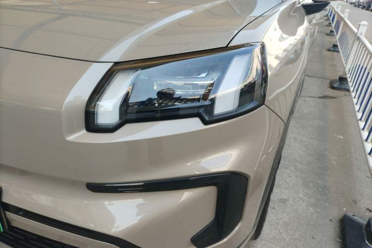 Used AION V 2024 Aion Tyrannosaurus 520 Intelligent Premium Edition Left Front Headlight