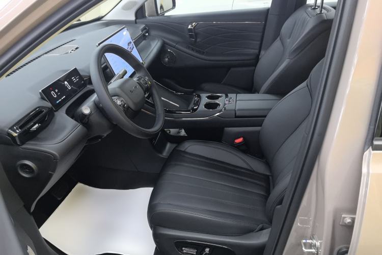 Used AION V 2024 Aion Tyrannosaurus 520 LiDAR Edition Left Front Seat