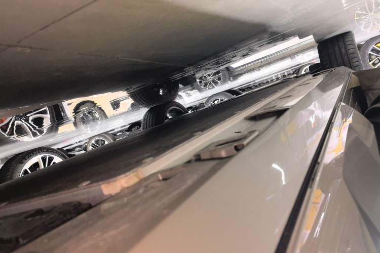 Used AION V 2024 Aion Tyrannosaurus 520 LiDAR Edition Left Side Sill