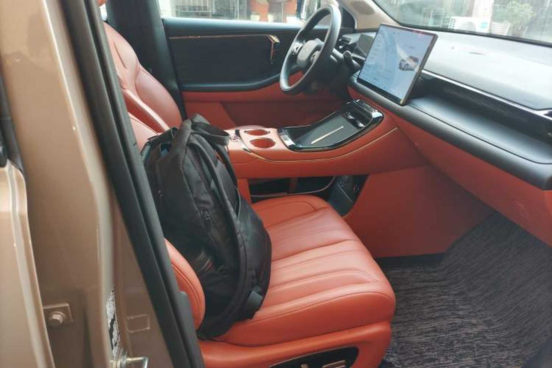 Used AION V 2024 Aion Tyrannosaurus 520 Intelligent Premium Edition Right Front Seat