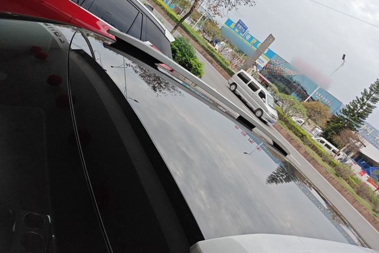 Used AION V 2024 Aion Tyrannosaurus 650 Executive Edition Roof