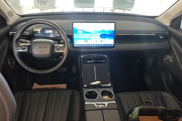 Used AION V 2024 Aion Tyrannosaurus 520 Smart Luxury Edition Center Console