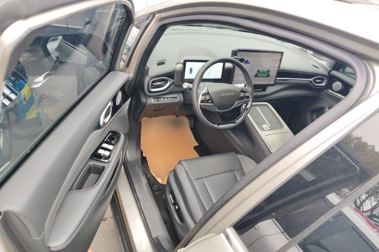 Used AION V 2024 Plus 70 Smart Edition Ternary Lithium Driver Seat