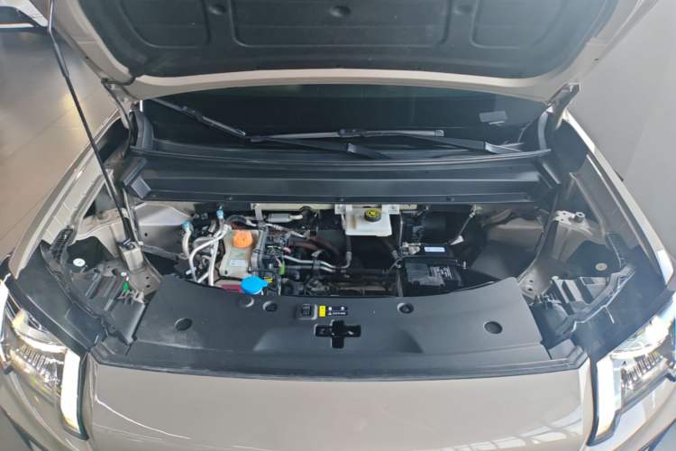 Used AION V 2024 Aion Tyrannosaurus 650 LiDAR Edition Engine Bay