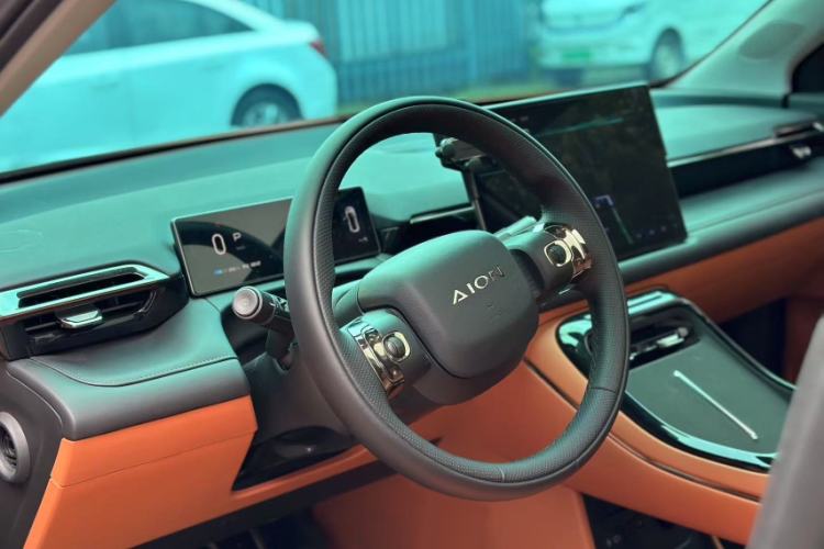Used AION V 2024 Aion Tyrannosaurus 520 Smart Luxury Edition Interior 3